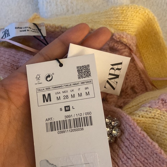 ZARA eyelet chunky knit oversized cardigan with jewel buttons - Picture 16 of 16